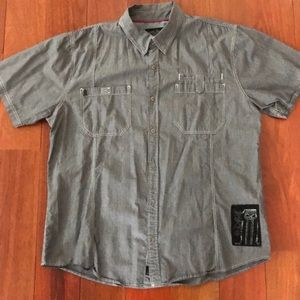Men’s short sleeve button down